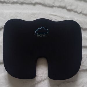 Modvel Black Accent Pillow with Textured Fabric and Cloud Design Seat Cushion